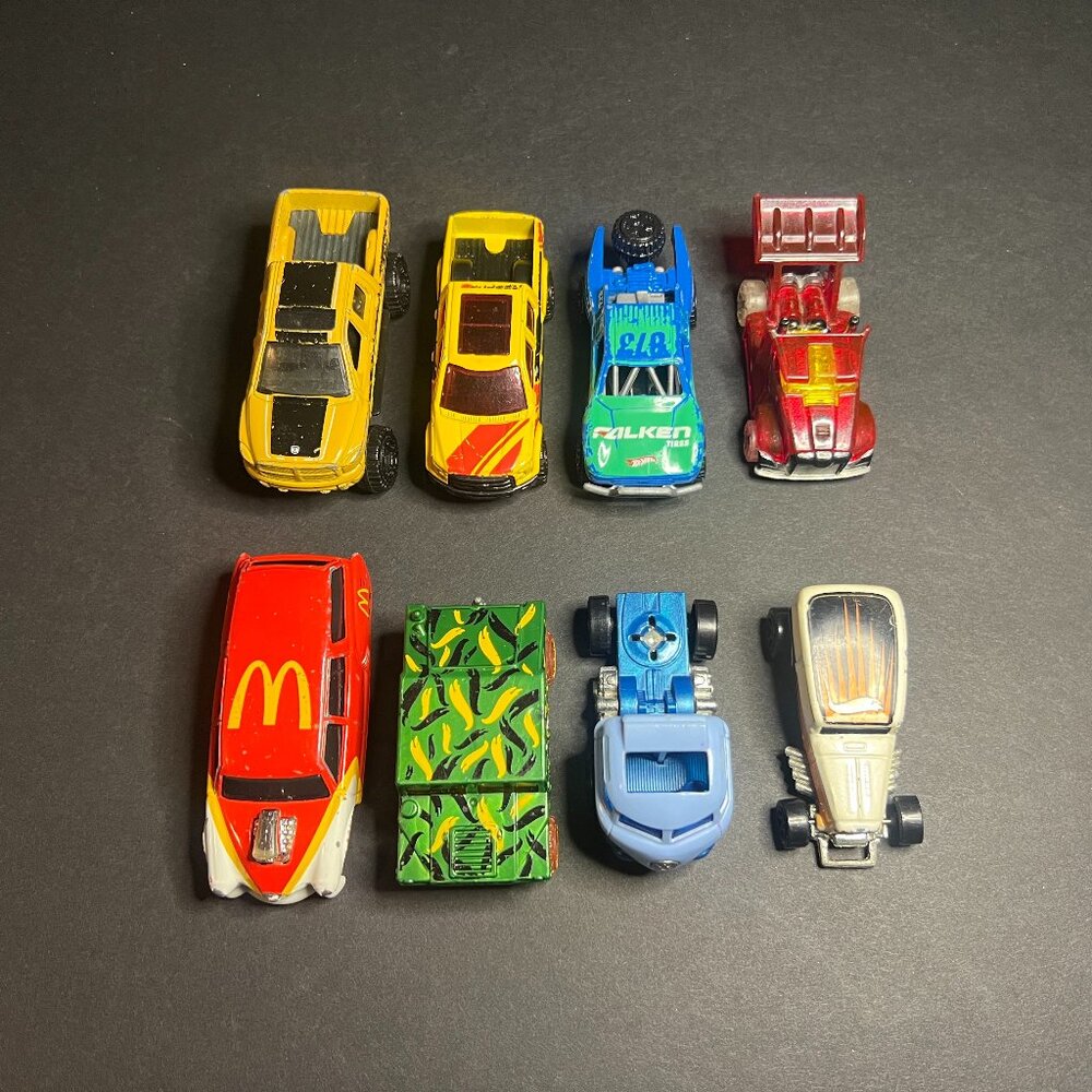 Lot of 8 Hot Wheels Dodge Ram 1500, Ford F-150, Rig Storm, McDonalds, Otto, VW..